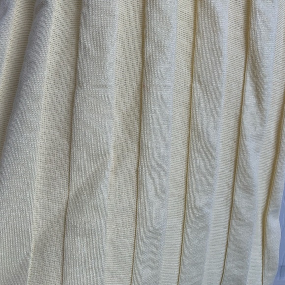 Denim & Co. Women’s Yellow Top size IX - Picture 12 of 13